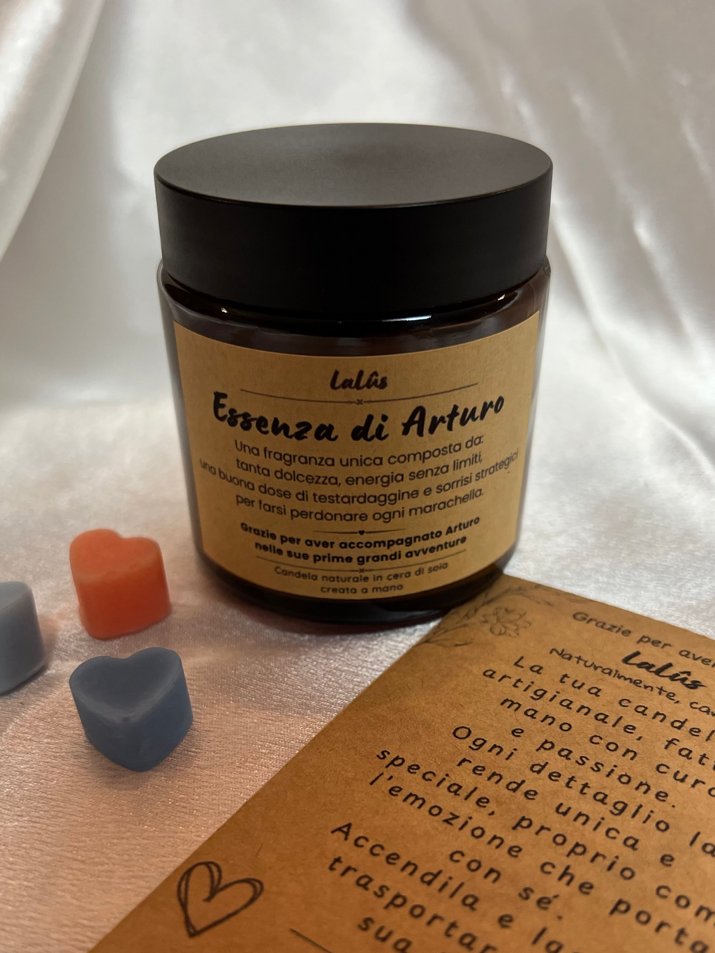 Candela su Misura Artigianale: Regala un'Emozione Unica - LaLûs Naturalmente, Candele