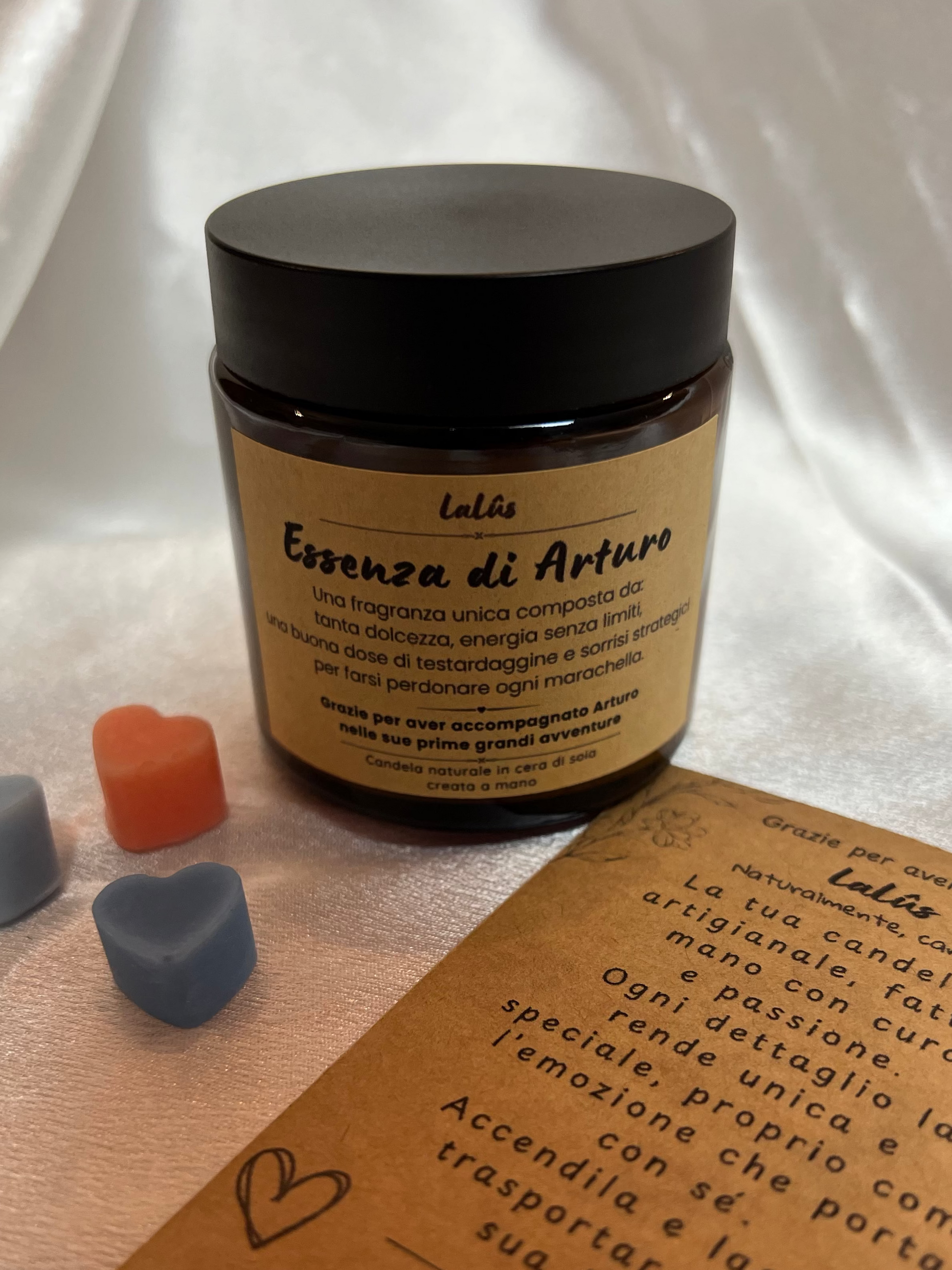 Candela su Misura Artigianale: Regala un'Emozione Unica - LaLûs Naturalmente, Candele